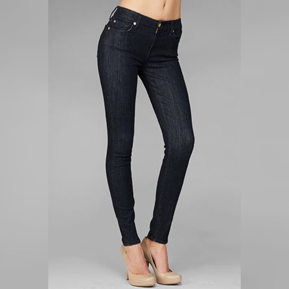 7FAMK NWOT - slim illusion skinny in rinse